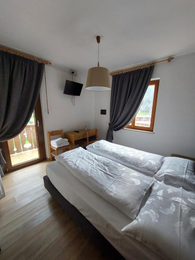 Garni Monika Bed & Breakfast Canazei Luaran gambar